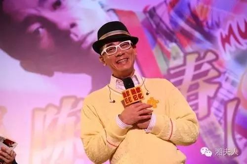 陈小春2015演唱会现场居然发生这种事,让人不忍直视!!