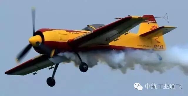 安陽航展：高手云集特技飛行，科比空降，帶你“飛行” 