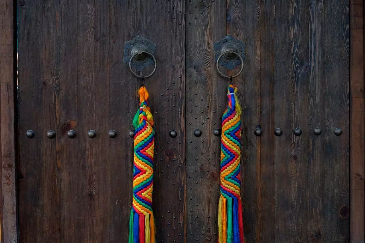 古格天韵藏传文玩珠宝店设计