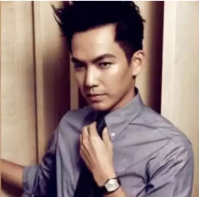 长得好看才能被回复丨你见过范冰冰钟汉良李易峰孙俪的...