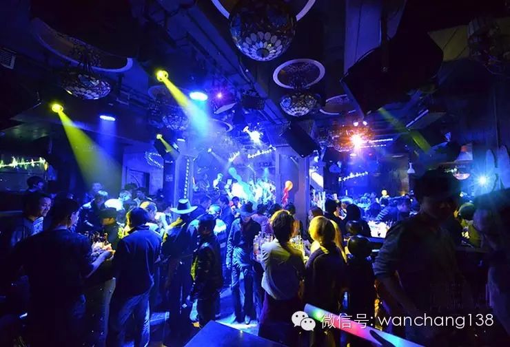 新一代酒吧宠儿 二路全频音箱as-15