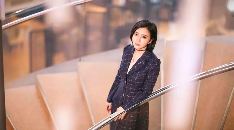 颜值MAX的时装设计师  熊乃瑾的多面生活