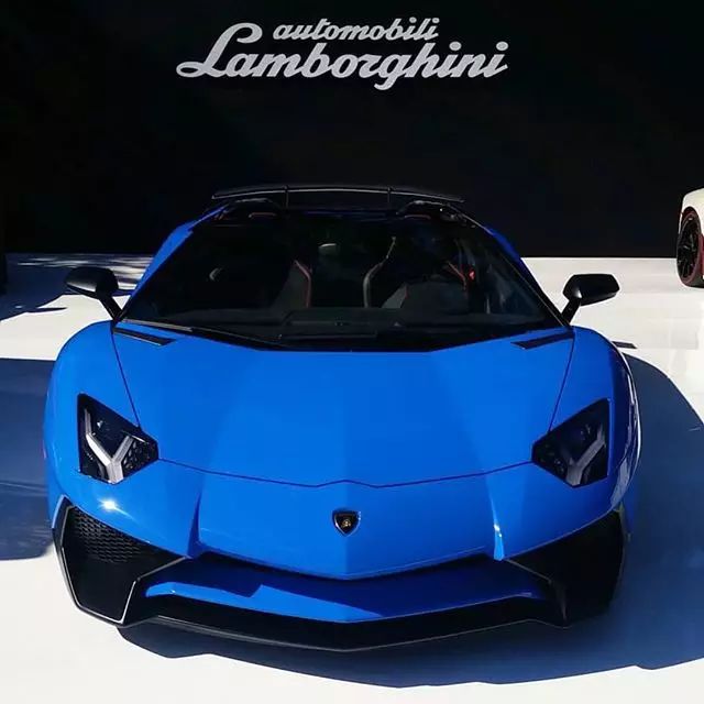 2016款兰博基尼aventador sv roadster