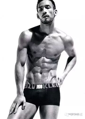 穿内裤好看的男人去踢球了131 / 作者:@掌上恭城 / 帖子ID:102667