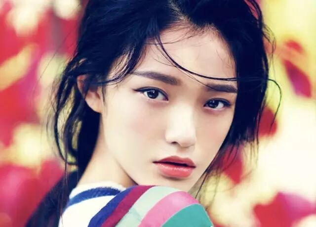 ...黑历史,一线女星离婚造新闻完全没人理;张艺兴媒体评...