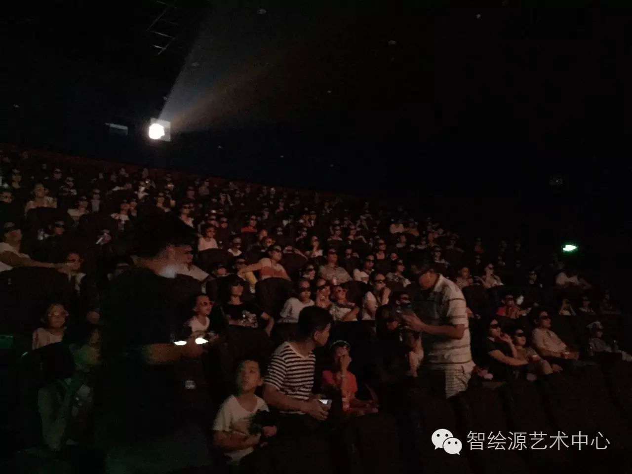【火爆看电影现场】占满影城一个厅的感觉爽爆了!