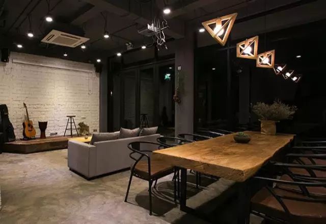 木格子地板_愛峰木地板_冠峰美學地板