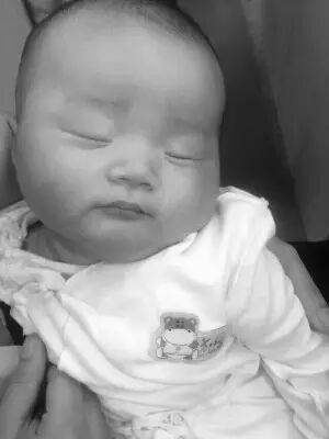 甜蜜的负担~宁波女子二胎生下四胞胎,家里共有可爱5千金-怀孕期