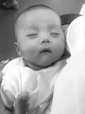 甜蜜的负担~宁波女子二胎生下四胞胎,家里共有可爱5千金-怀孕期