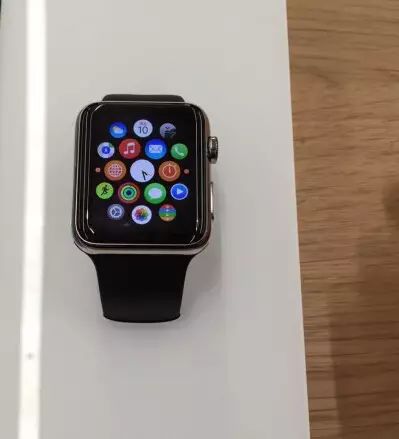 apple watch今天预约开放 官网一度瘫痪