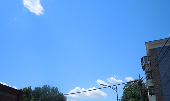 津城朋友圈被蓝天刷屏 雾霾如何被赶跑哒