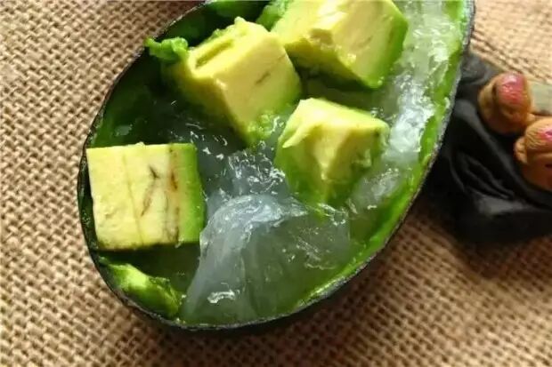 风靡一时的牛油果燕窝，你会做么？