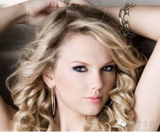 霉霉Taylor Swift现场版《Love Story》,不一样的霉霉,要...