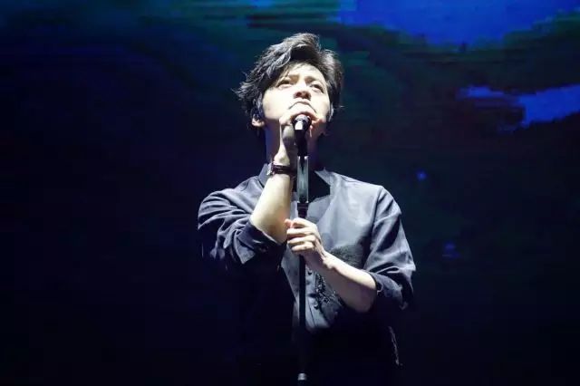 【抢先听】李健南京演唱会《BlackBird》