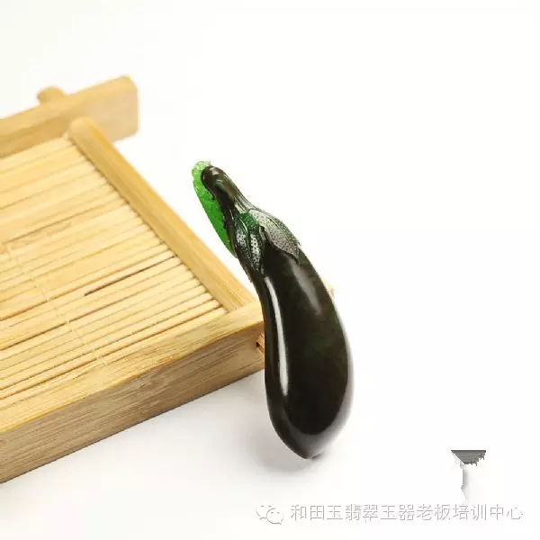 玉侠崔涛和大家分享玉雕中瓜果蔬菜的美好寓意