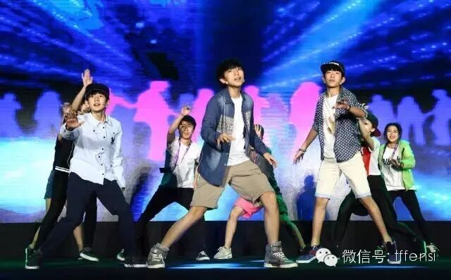 都来跟TFBOYS说一句不离不弃!
