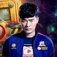 陈赫现身虎牙直播  炉石传说战队全明星?
