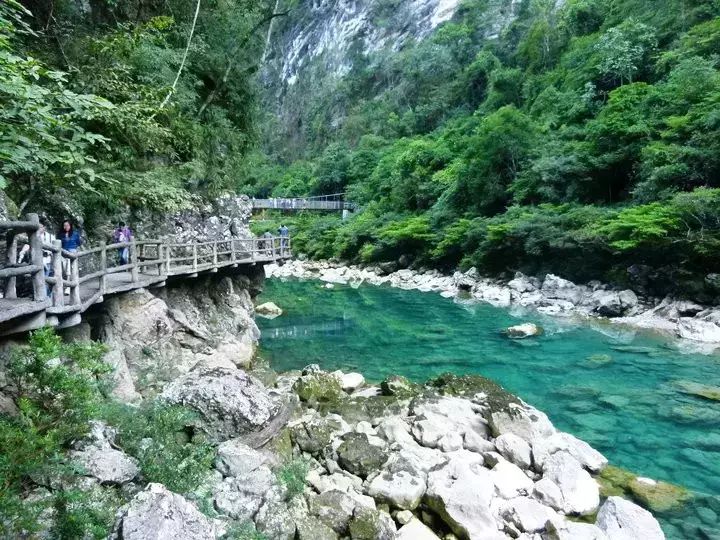 热帖：与张家界同秀，比美九寨沟，这里美得词穷