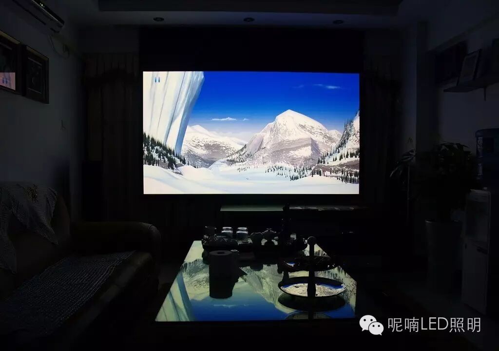 热点关注｜欧洲杯来袭，教你用正确的姿势看球（lian）