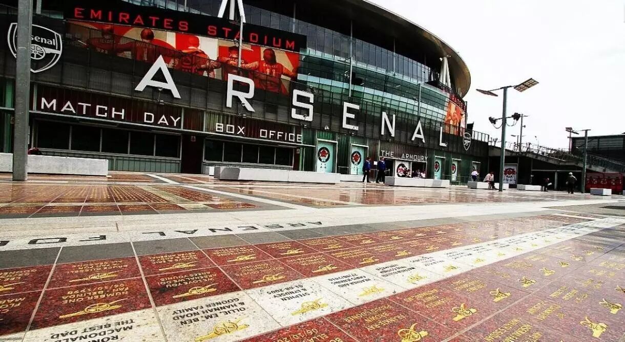 温文尔雅的英国，为何盛产足球流氓？