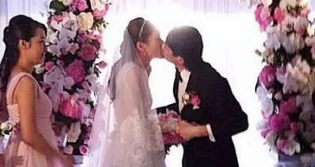 钟嘉欣婚礼的一段视频,感动Cry所有人……