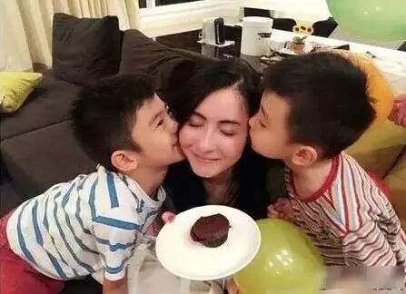 谢霆锋,回头是岸!王菲拿什么跟张柏芝比!