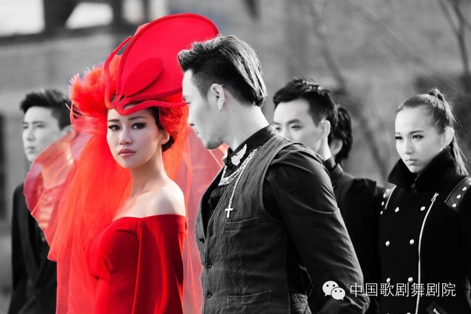 中国歌剧舞剧院独唱演员黄琦雯作品 《幸福》MV首播