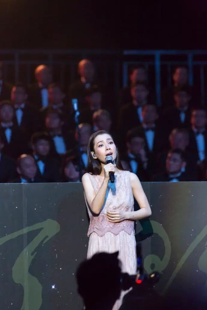 【诗歌】安静(关心妍)