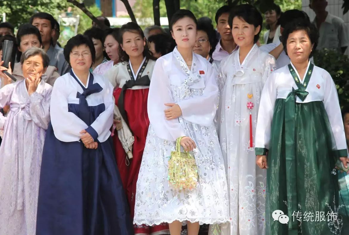我装作不认识你的样子:从服饰看朝鲜半岛的分隔 | 经典旧文