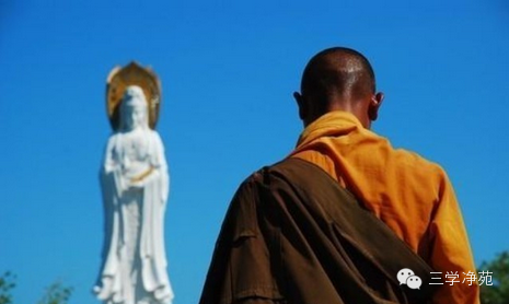 "至于在与法师说话的时候,可以保持双手合掌,除可免去手足无措的紧张