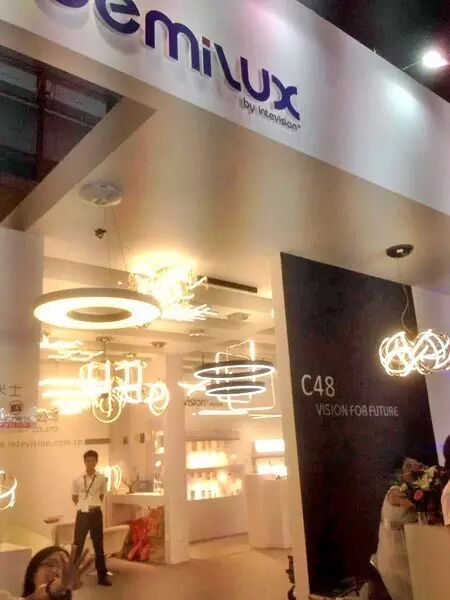 戴上有色眼镜，汤工带你吐槽光亚展