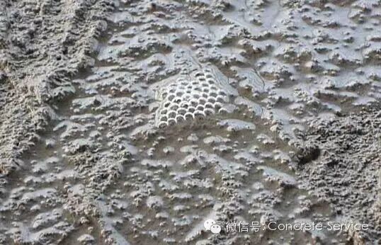 粉煤灰致使混凝土发泡的质量问题分析及预防