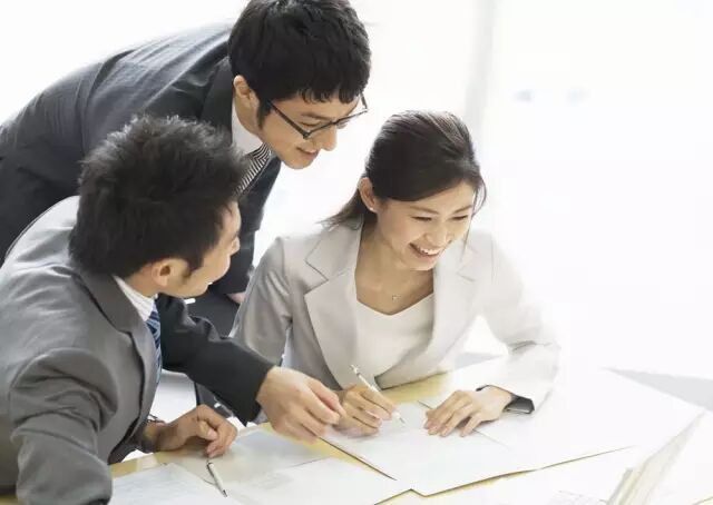 做什么，千万别来卖灯！记住了！