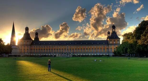 德国什么时候分开的_德国的时间现在是多少时间_德国时间现在是几点几分