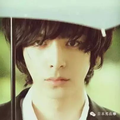 没想到你是这种番茄!生田斗真新片要演女主角了......