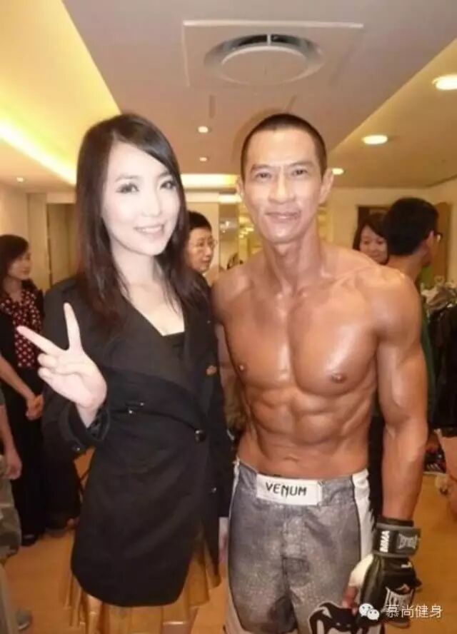 张家辉与他的一身肌肉