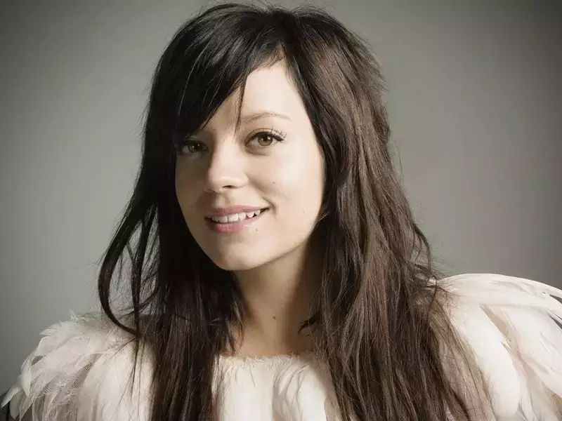 英国歌后Lily Allen错过1亿美元后,力挺比特币