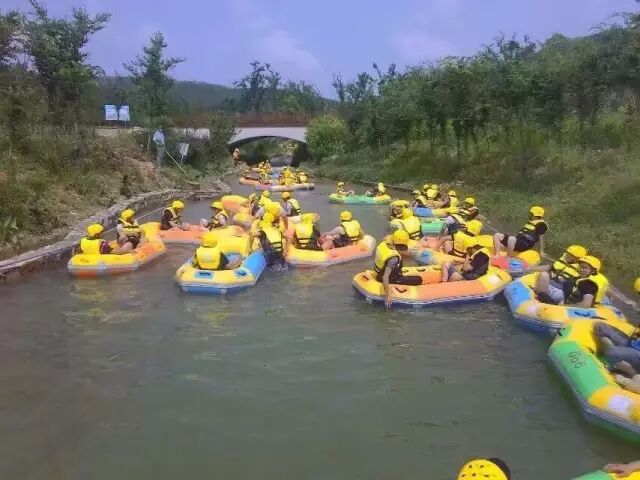 徐州这个地方一天玩个来回刚刚好！还有漂流、采摘、骑马和龙虾节在向你招手