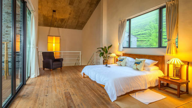 愛峰木地板_冠峰美學地板_木格子地板