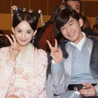 张杰谢娜、张翰娜扎神撞脸,原来明星们的姻缘从小就注定...