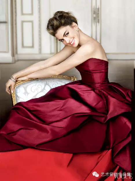 时尚设计大师 ——今早离去的Oscar de la Renta,让我们永难忘怀的美丽时刻来缅怀他
