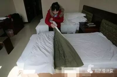 一个人该如何套被子呢？教你一种快速套被子的方法（图解）