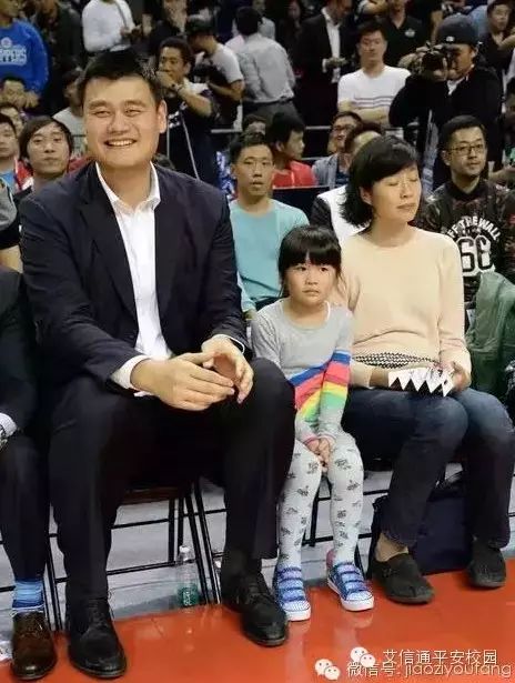 姚明女儿身高直逼郭敬明!别羡慕了,抓住4、5月长高黄...