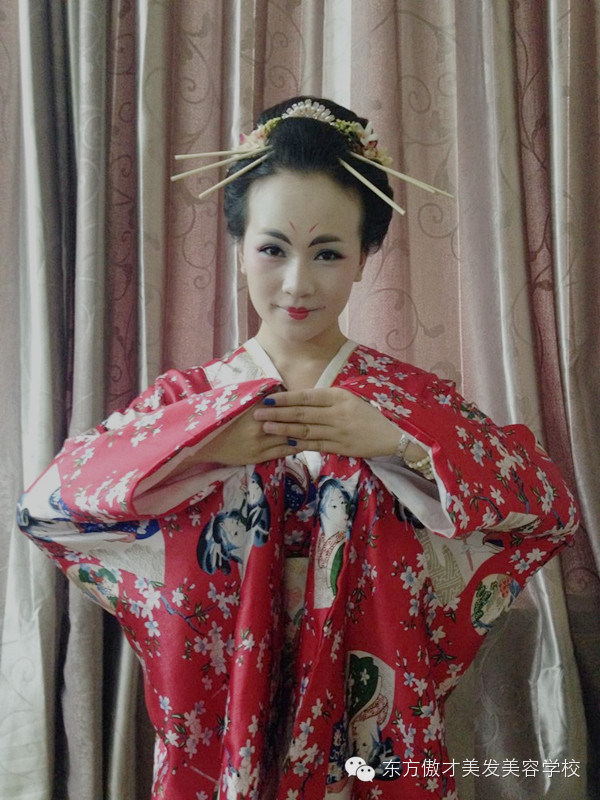 日本艺妓妆容