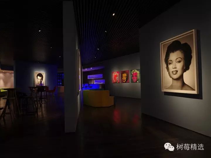 以影像作品展示为主的艺术酒吧