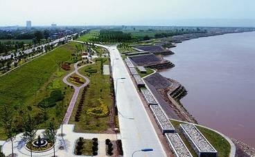 渭河西安段南岸堤顶路全线建成,西安北郊泾渭新区半岛安纳西 渭河西安段南岸堤顶路全线建成,西安北郊泾渭新区半岛安纳西