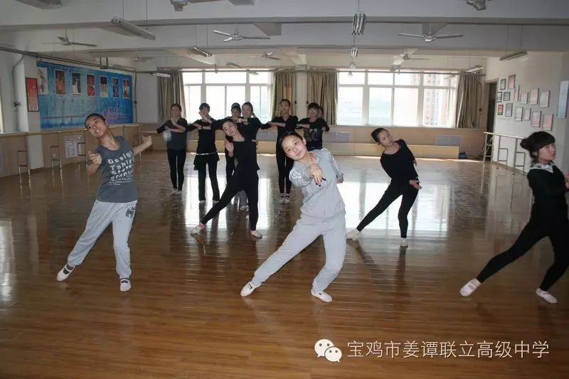 欢迎第一志愿报考姜谭联中