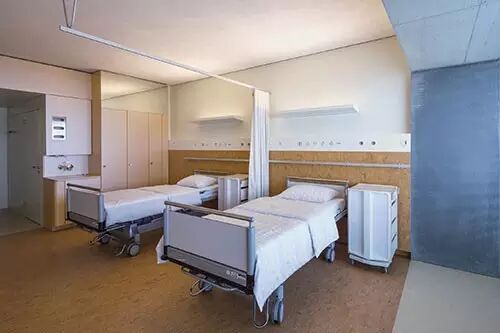 有这样的医生，好多女生恨不得立马崴了脚