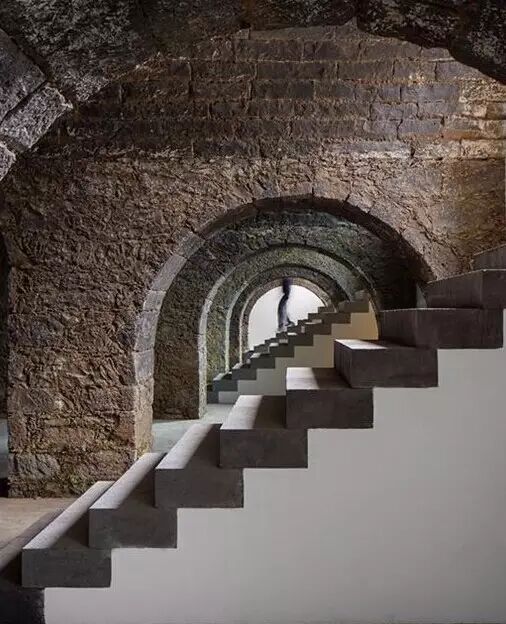 太美了！老建筑新面貌，他们是光影魔术手