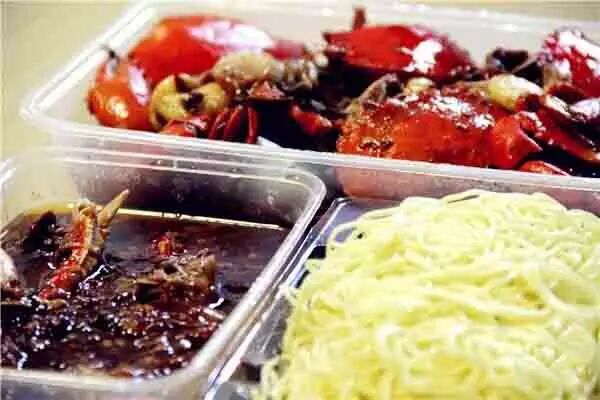 懒癌证晚期滴武汉吖们有救了!15家躺着就能吃到的外卖,小编双手奉上!